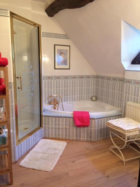 Bed and Breakfast Les 3 Roses Anjouin Esterno foto