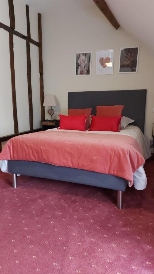 Bed and Breakfast Les 3 Roses Anjouin Esterno foto
